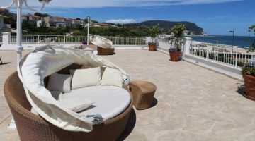 Lounge in the garden