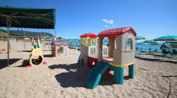 Beach play area