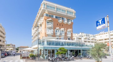 City Hotel