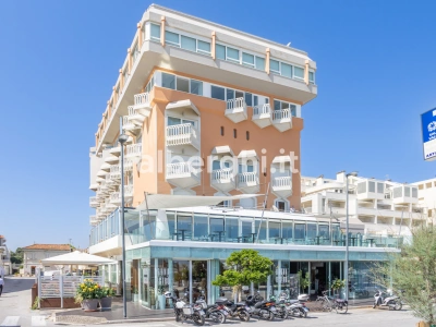City Hotel