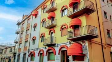 Façade extérieure de l'hôtel