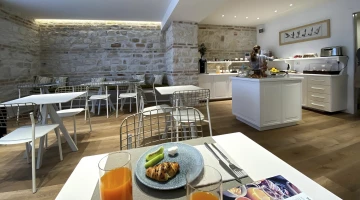 Colazione al tavolo