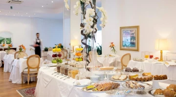 Buffet petit-déjeuner continental