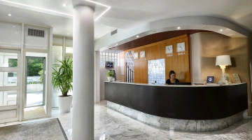 Banco della reception nella hall