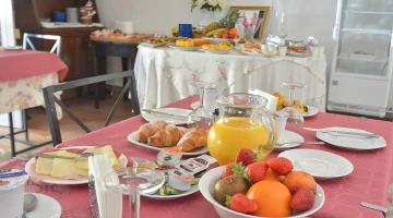 Süßigkeiten und Fruchtsäfte