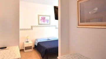 Schreibtisch im Zimmer