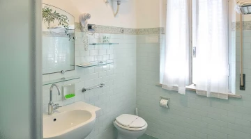 Privates Badezimmer im Zimmer