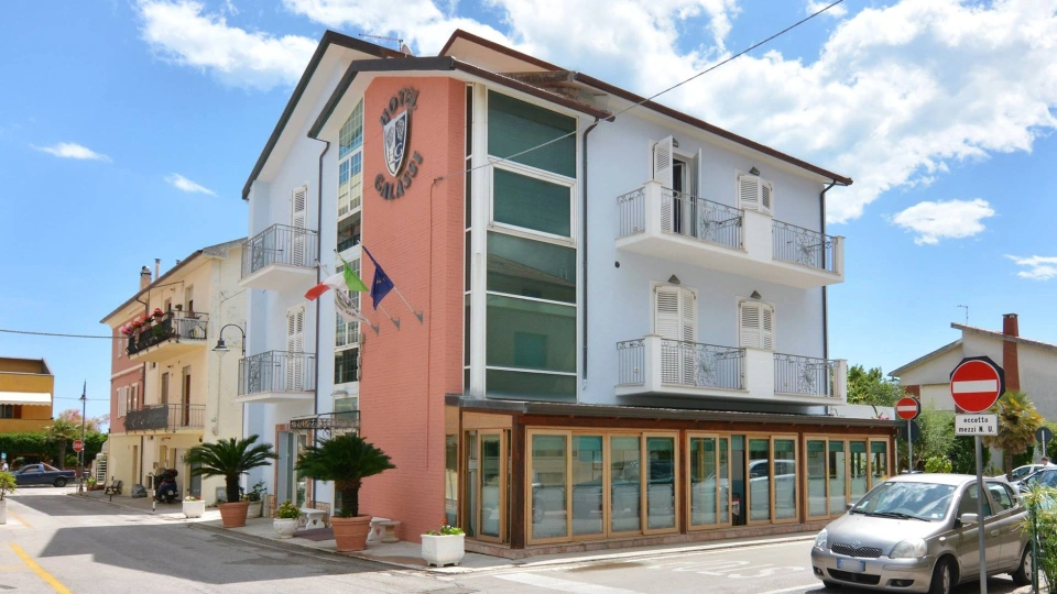 Esterno dell'hotel Galassi