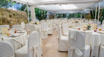 Allestimento esterno per eventi