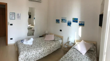 Camera doppia con letti singoli