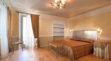 Empire Suite mit Terrasse