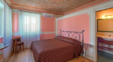 Seicento-Suite mit Deckenfresken