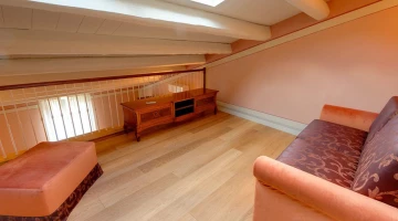 Mezzanine-Wohnbereich in der Suite aus dem 19. Jahrhundert