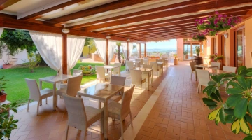 Patio comune arredato