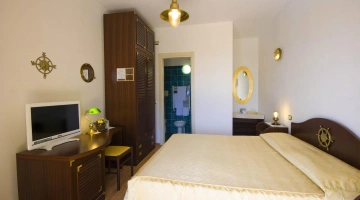 Camera matrimoniale superior con bagno privato