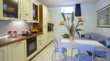 Aquamarine Apartment