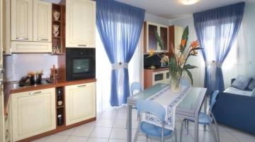 Emerald and Sapphire Apartment