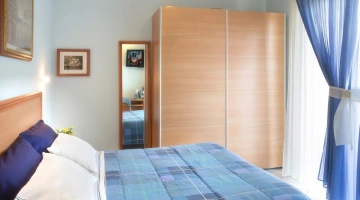 Emerald and Sapphire Apartment