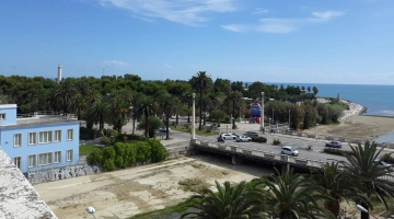 Vista del faro dall'hotel