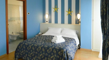 Camera matrimoniale con bagno privato