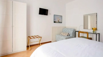 Camera matrimoniale con TV