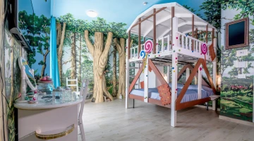 Gingerbread House Room
