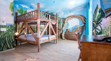 Neverland room