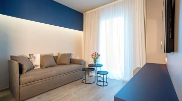 Suite with sitting room