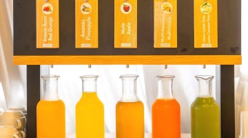 Succhi di frutta freschi a colazione