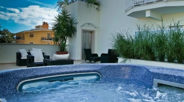Jacuzzi sur la terrasse