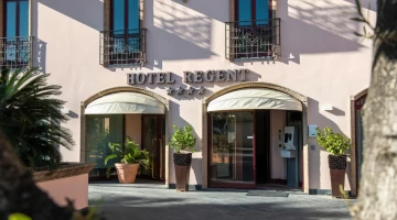 Ingresso hotel regent