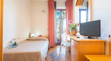 Single room with balcony