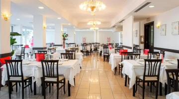 Restaurant hall