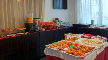 Continental breakfast buffet