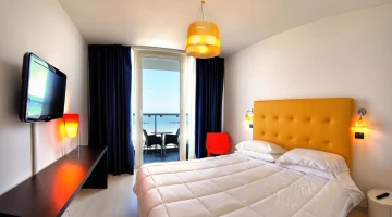 Superior double room with sea view balcony