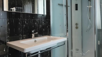 Bathroom with shower box