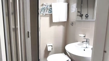 Private facilities with shower box