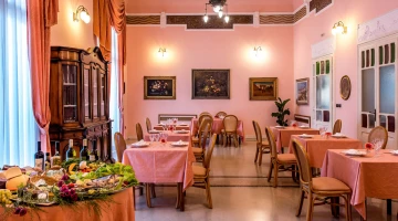 Salle de restaurant intérieure