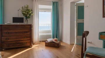 Camera matrimoniale vista mare