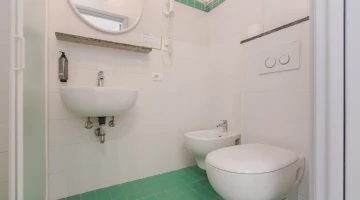 standard bathroom