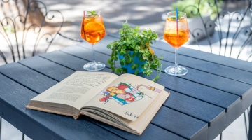 Aperitivo in veranda