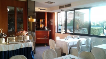 Breakfast room
