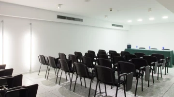 Equipped meeting room