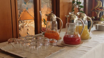 Fruit juices for breakfast