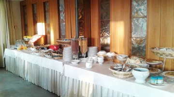 Continental breakfast buffet