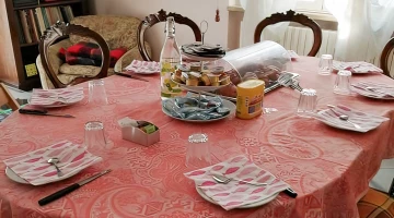 Table set for breakfast