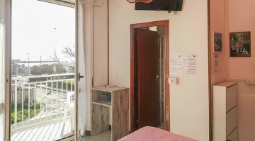 Double room with private balcony
