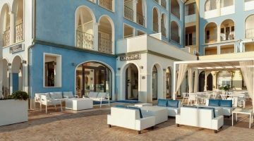 Furnished outdoor spaces