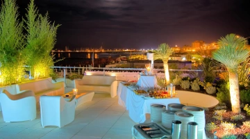 Terrazza panoramica arredata