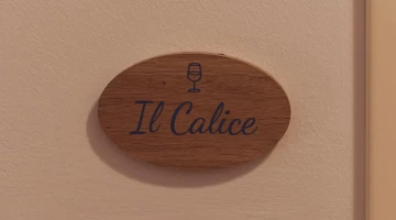 Entrance to single room Il Calice